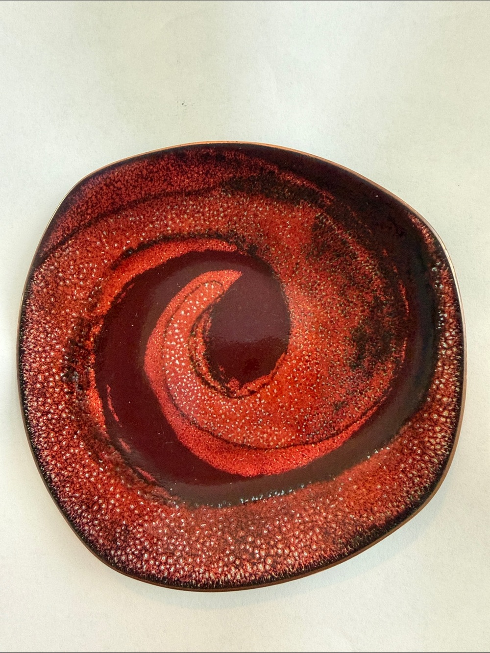 Vtg MCM Enamel-On-Copper Decorative Lava or Cellular Abstract Art Dish 4 1/2”